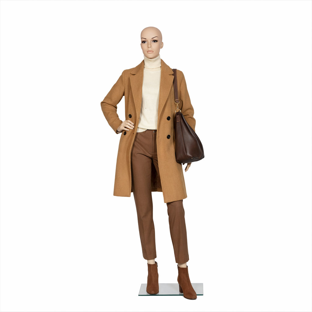 Schaufensterpuppe Frau geschminkt