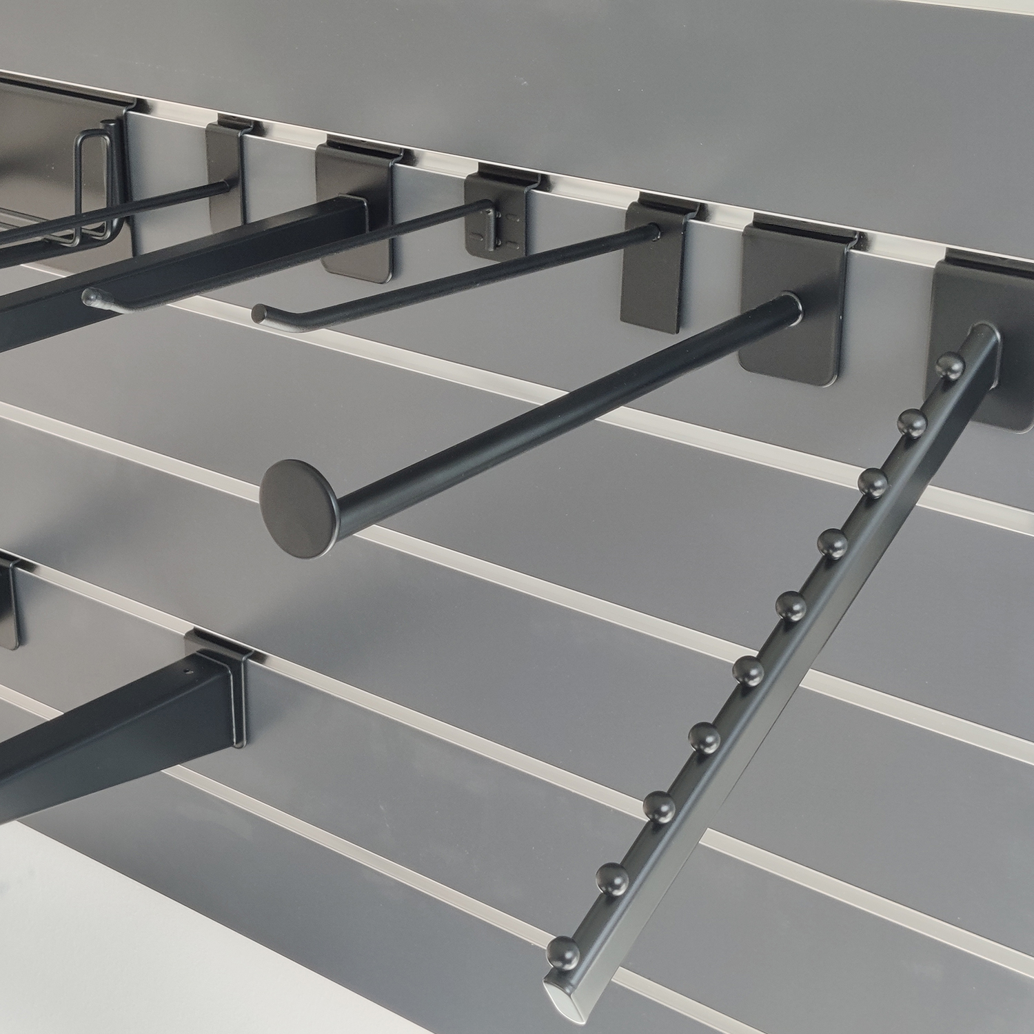 Spacewall Lamellenwand Slatwall Nussbaum Spacewall Lamellenwand Slatwall Nussbaum