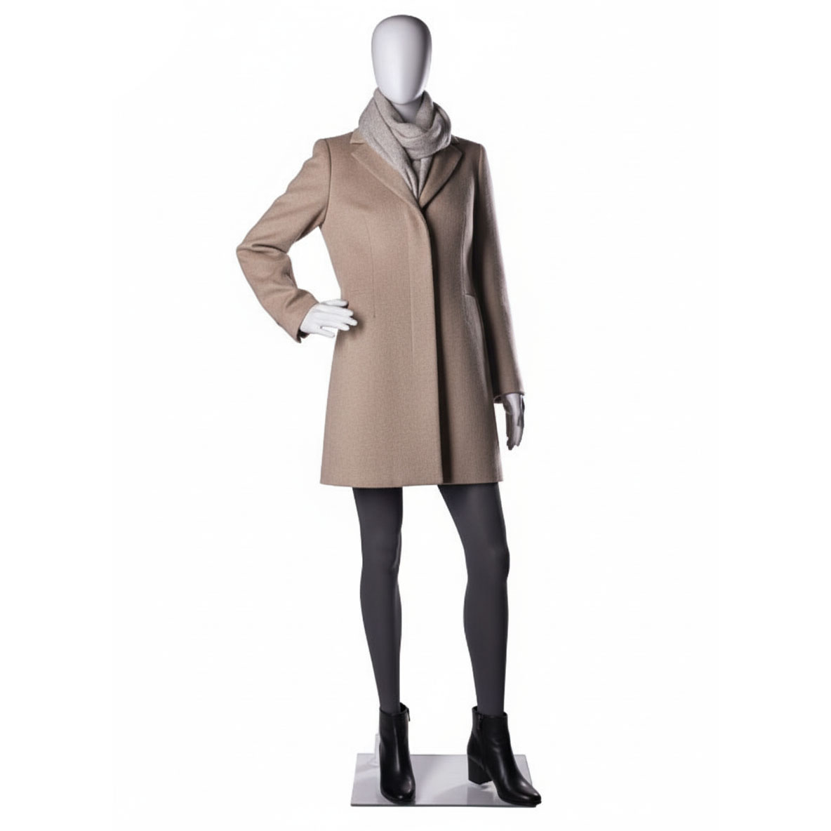 Abstrakte weibliche Schaufensterpuppe